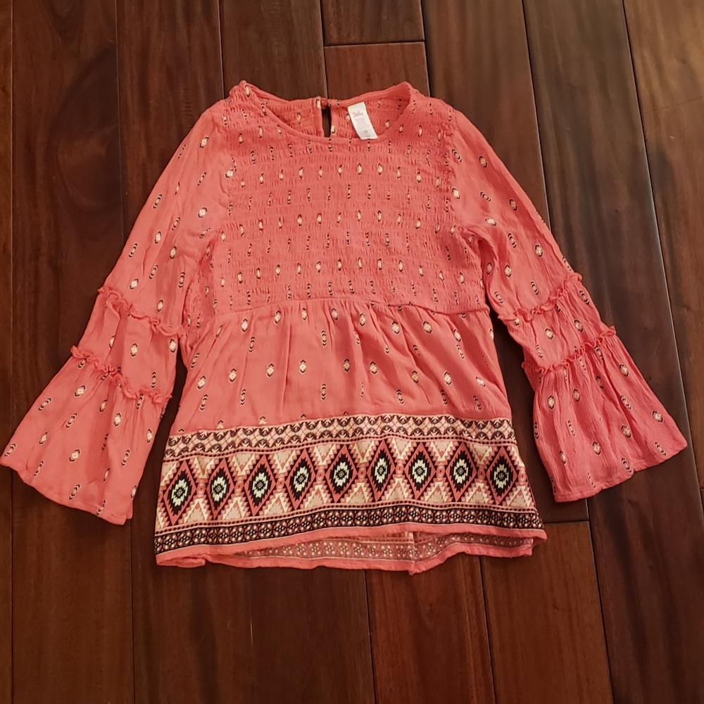 Justice peasant top